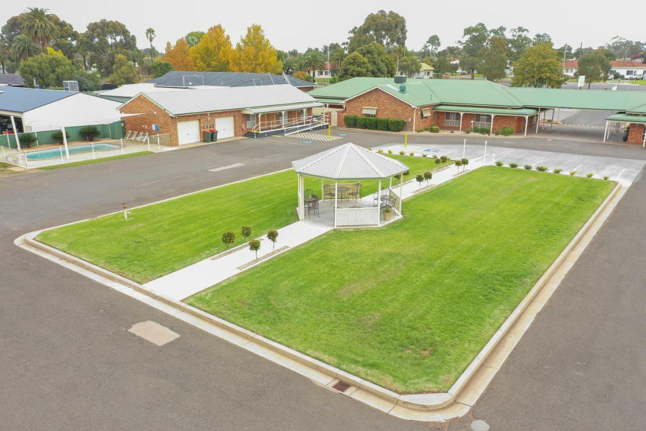 Leeton Heritage Motor Inn Bagian luar foto